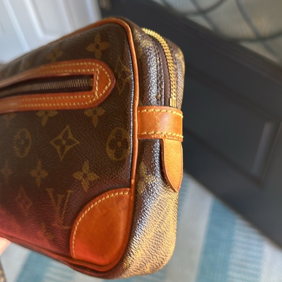 ❄️Blizzard Sale❄️Louis Vuitton Monogram Marly Draggonne Clutch❄️ - Picture 3 of 11